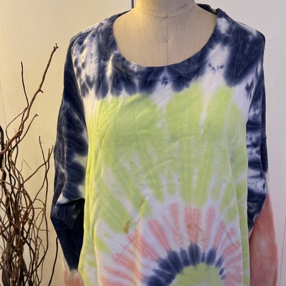 Old Navy Multicolor Tie-Dye sweater tunic - Picture 2 of 6